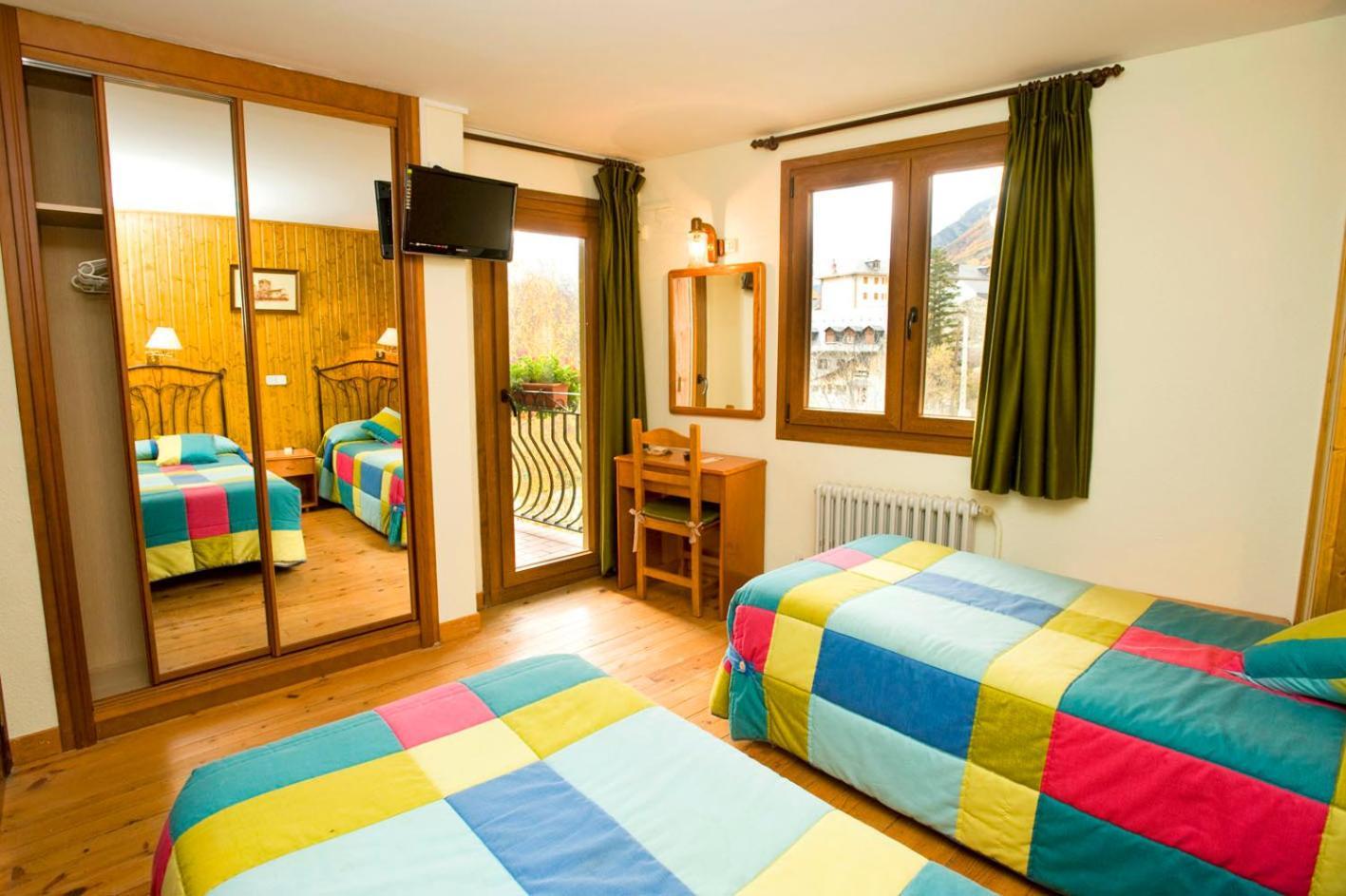 Hotel Llibrada Benasque Exterior foto